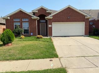 2033 Haylee Dr, Fort Worth, TX 76131