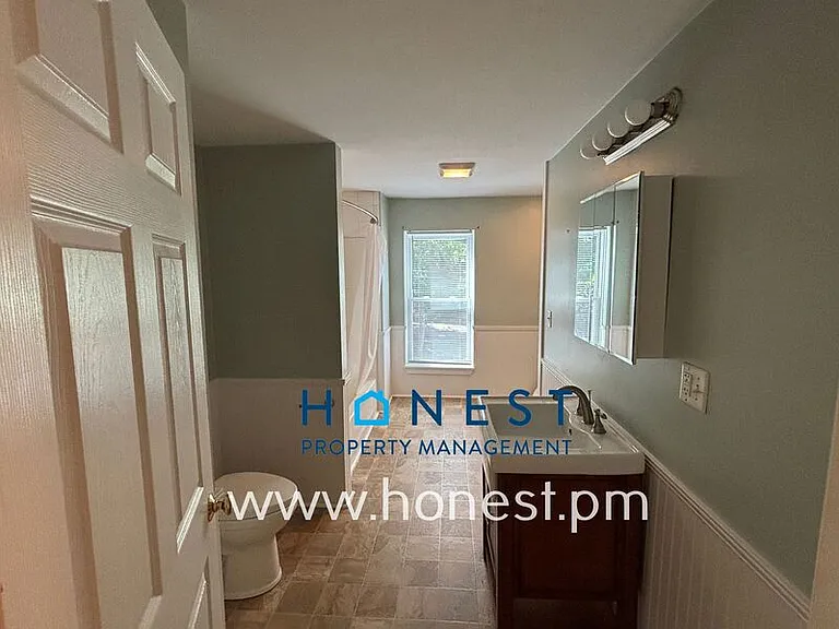 60 Cumberland St #2 — Photo 16