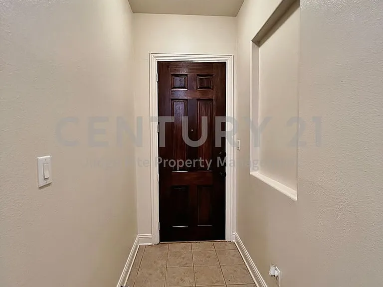 5808 La Vista Dr — Photo 5