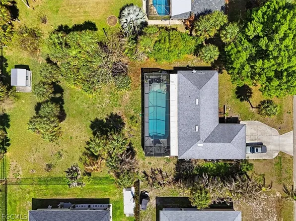 609 Jefferson Ave, Lehigh Acres, FL 33936