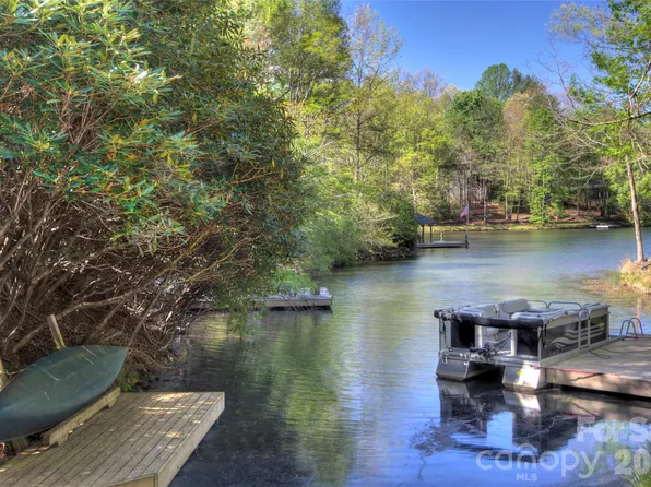 960 Middle Connestee Trl, Brevard, NC 28712