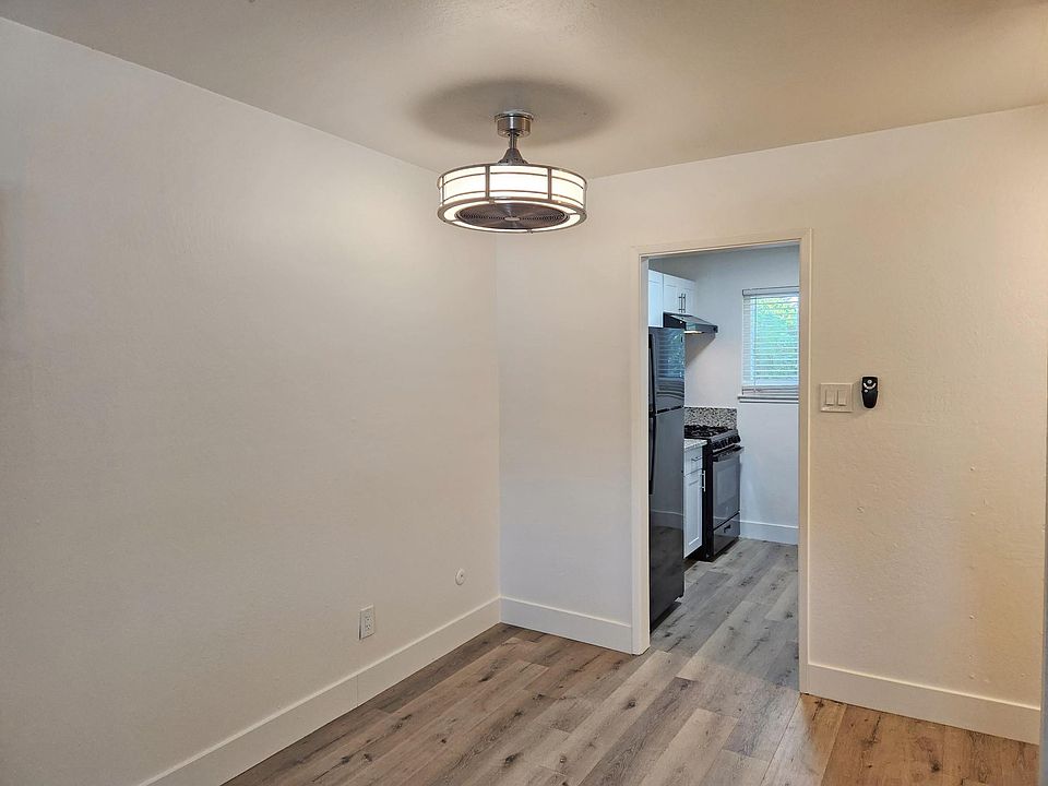 1st image of 604 6th St #17