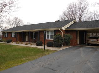 2970 N Ridge Dr, Mount Sterling, KY 40353