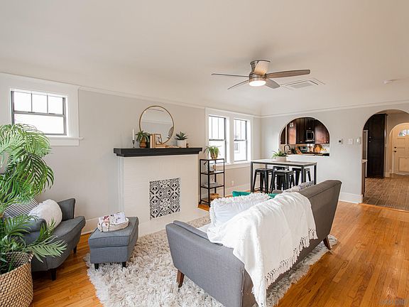 4th image of 3668-70 33rd St