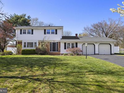 20 Beechcroft Dr, East Windsor, NJ, 08520