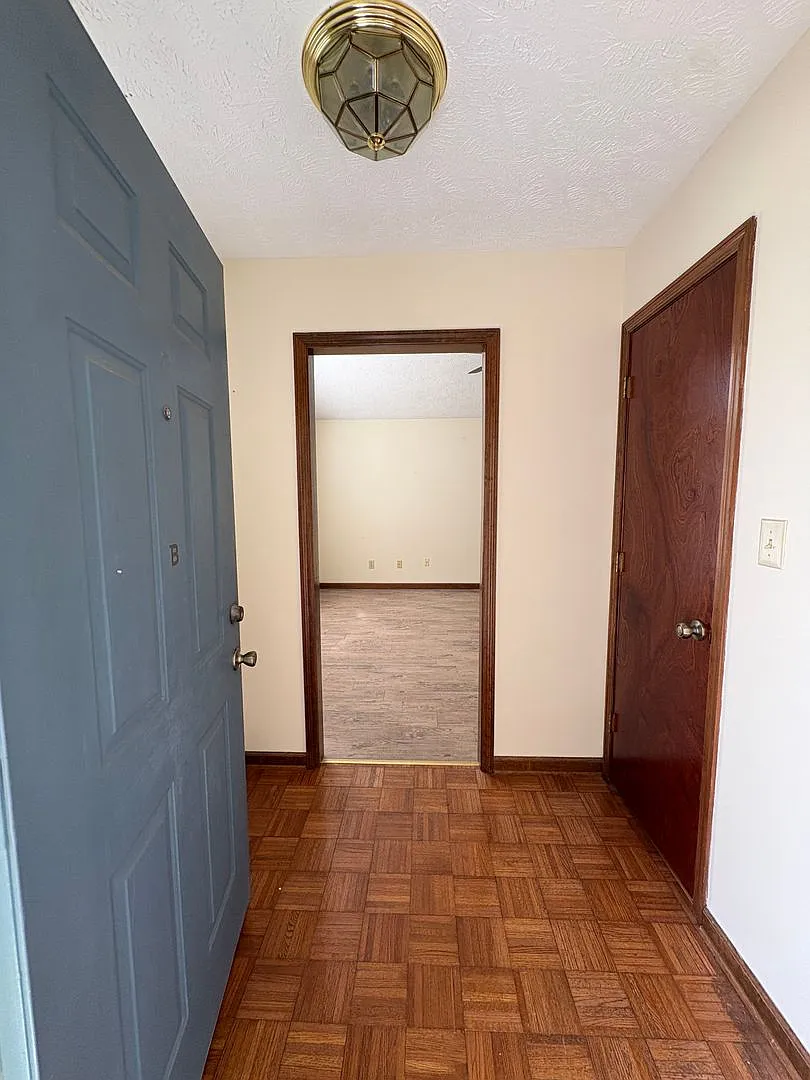 Duplex Condo Available today! Hope Mills! — Photo 2