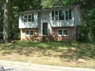 212 Chuckwood Dr, Simpsonville, SC 29680