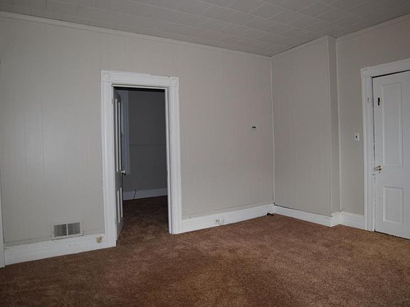 4th image of 1616 Castle Ave #Up