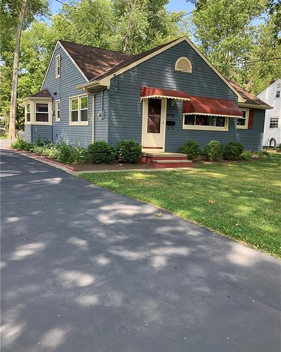 1st image of 24260 Smith Ave