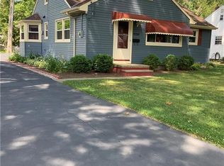 24260 Smith Ave, Westlake, OH