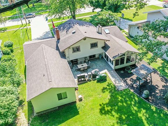 4th image of 5224 Hampton Dr