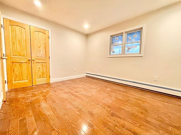 4th image of 24 Eileen Ave #2B