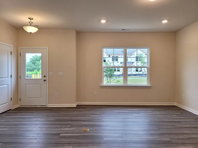 200 Parker Station Ave — Photo 14