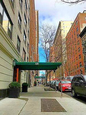 3rd image of 120 E 90th St APT 2C