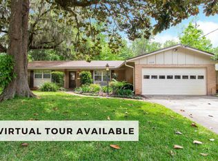 8449 Glade Ln, Jacksonville, FL 32217