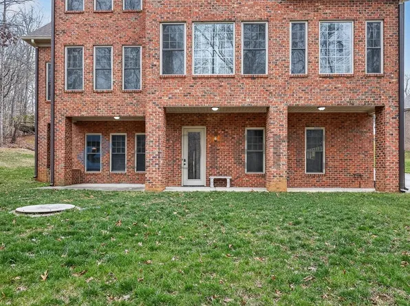 5029 Ardenwoods Dr #1, Charlotte, NC 28215