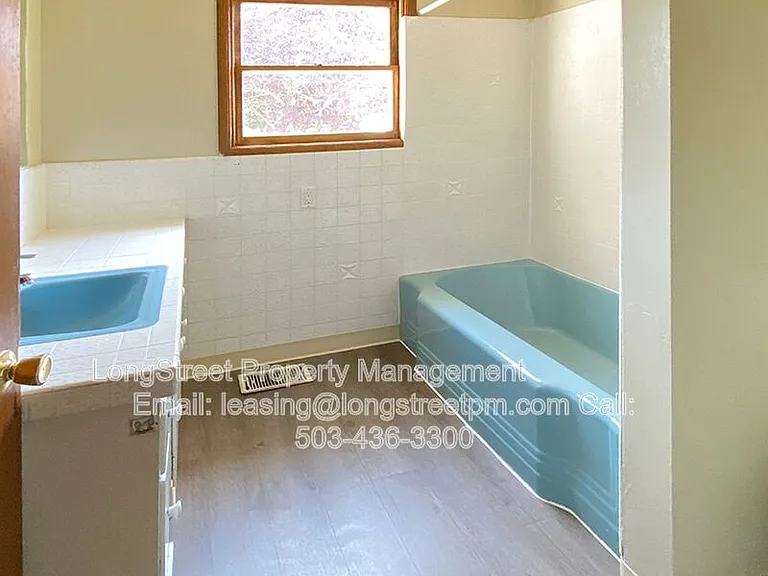 3255 NW Fillmore Ave — Photo 11