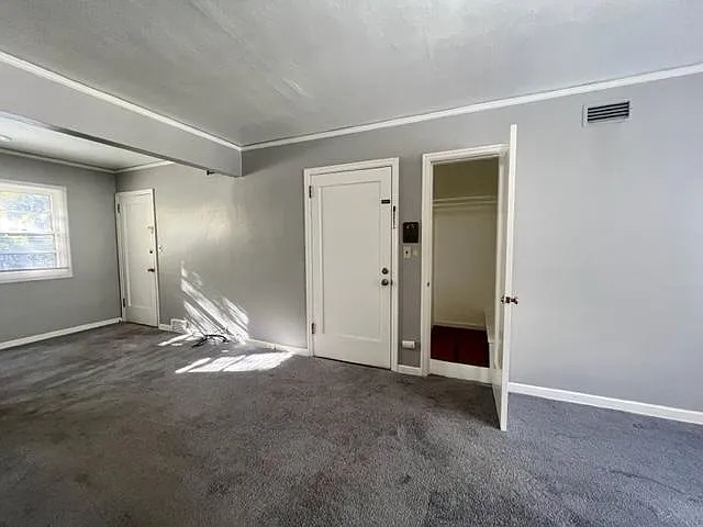 Studio, 565 sqft, $1,195 — Photo 2