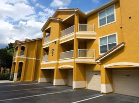 8848 Villa View Cir