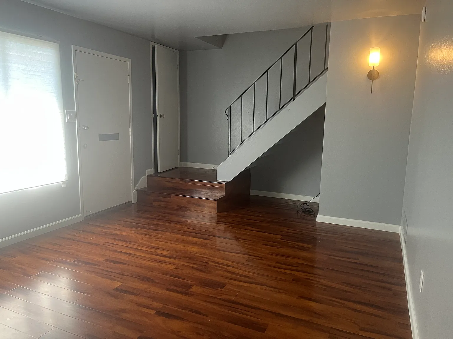 3 bed, 1.5 bath, 1191 sqft, $1,915 — Photo 3