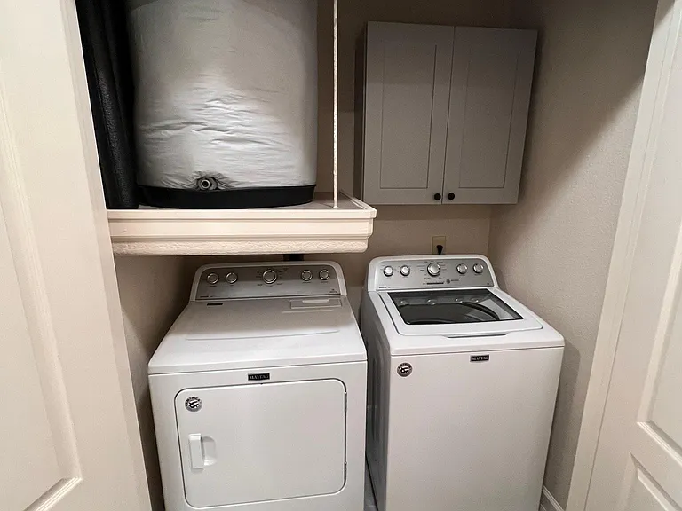 Laundry Alcove with storage