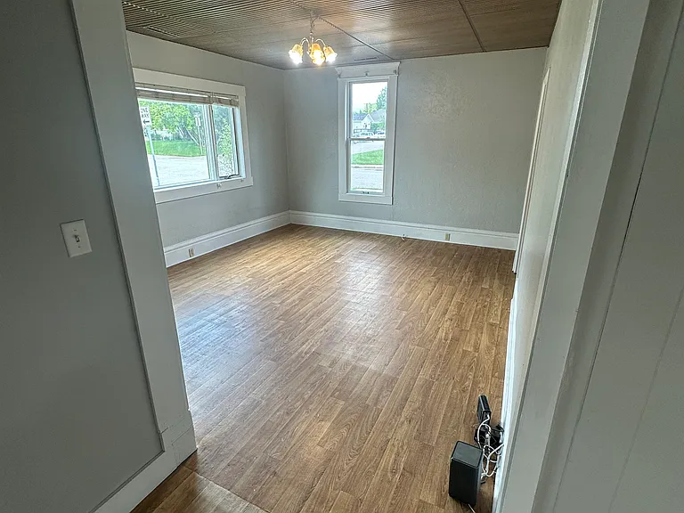 324 W Morase St — Photo 2