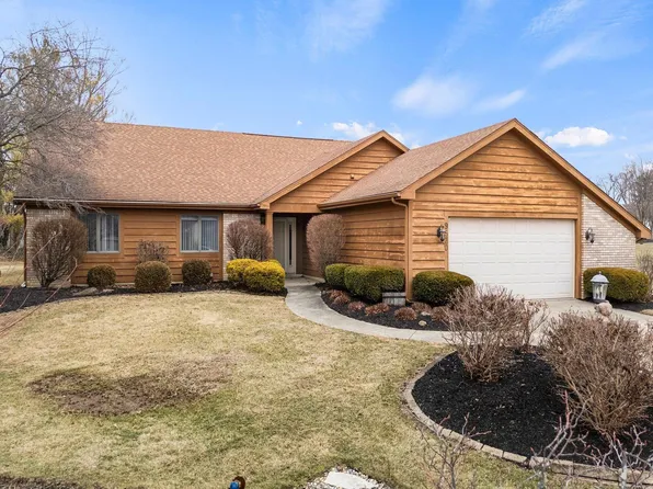 9520 Fireside Ct, Fort Wayne, IN 46804