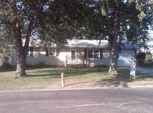 1000 Robert Webb Dr, Monticello, IL 61856