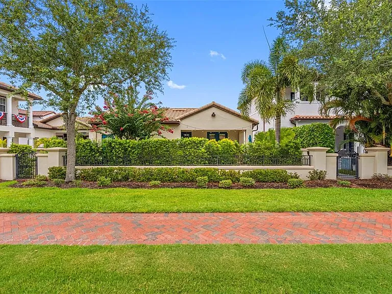 6022 Beacon Shores St — Photo 42