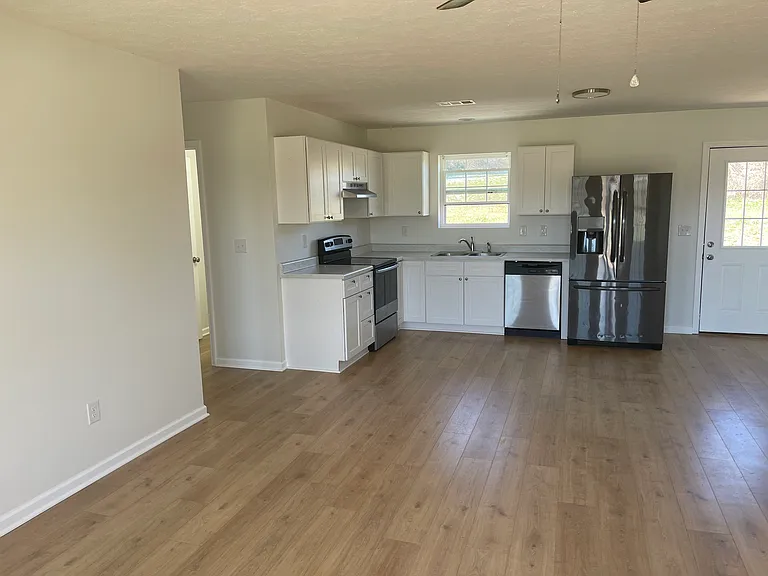485 Coile Rd — Photo 4