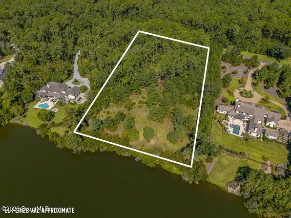 157 Kirkaldy Ln, Saint Simons Island, GA 31522
