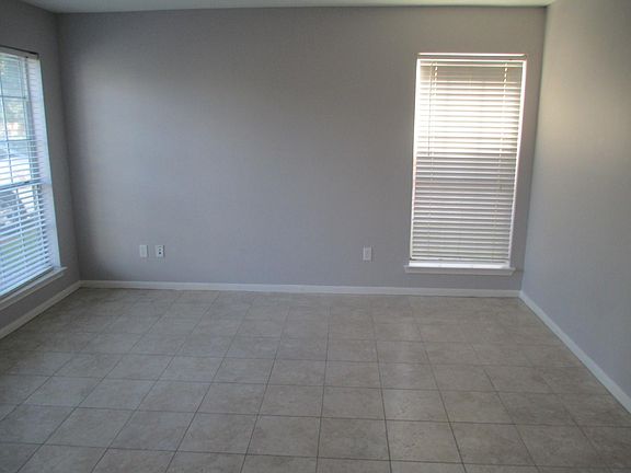 3rd image of 16714 Cheshire Place Dr