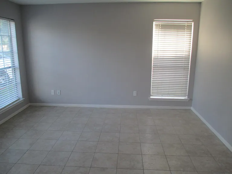 16714 Cheshire Place Dr — Photo 5