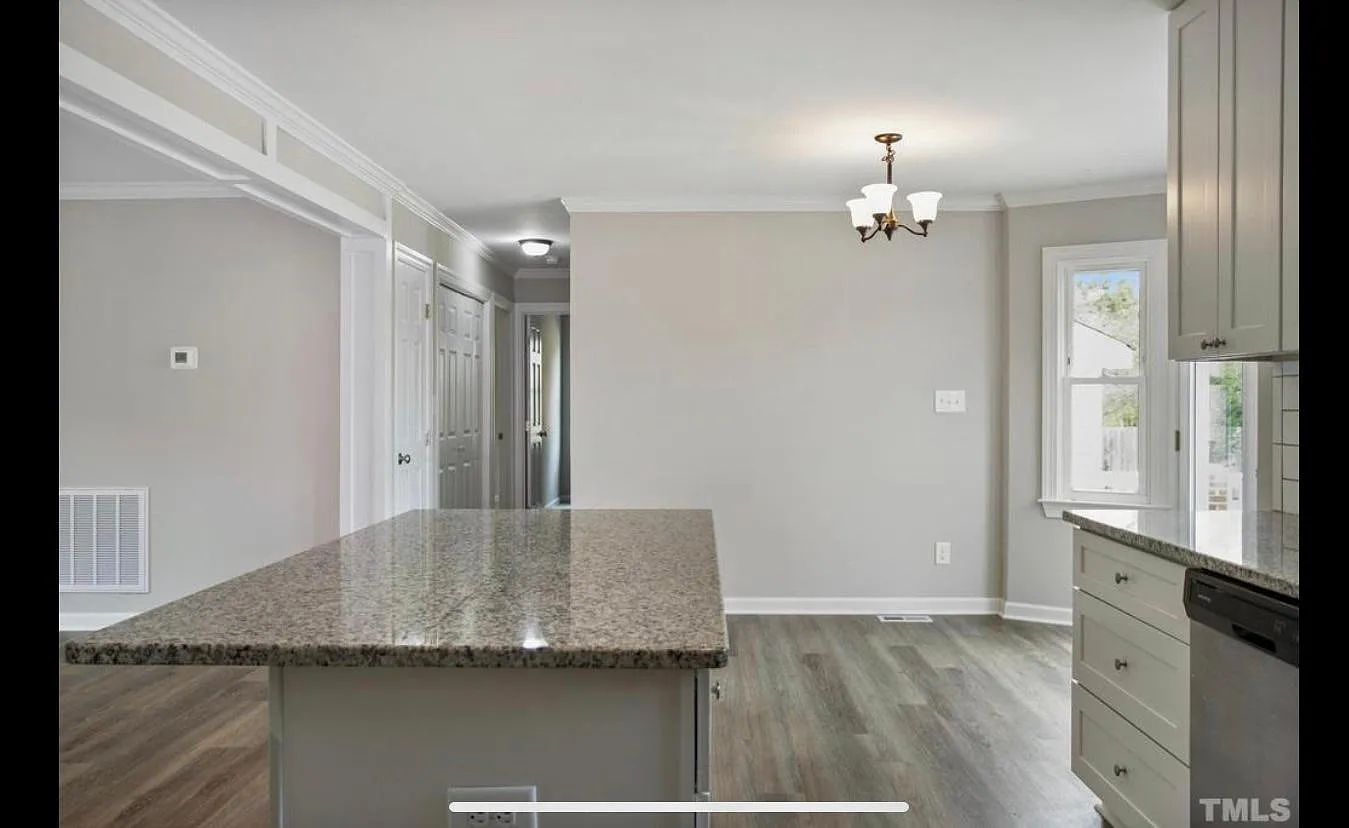5516 US Highway 401 N — Photo 3