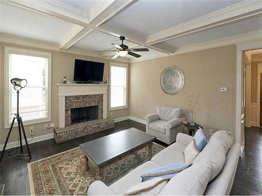 4th image of 2855 Bernard Ln SE