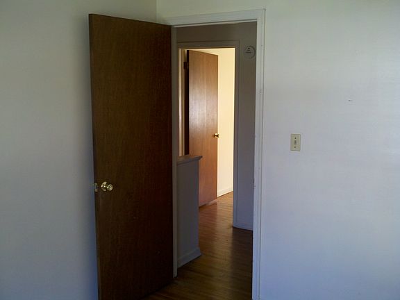 2 bedrooms upstairs