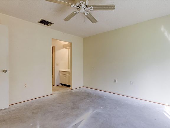 4th image of 1345 Daffodil Place #606