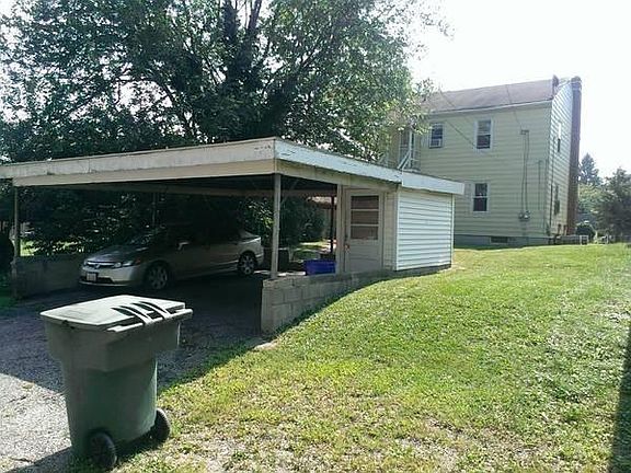 2nd image of 211 Ernst Ave #A