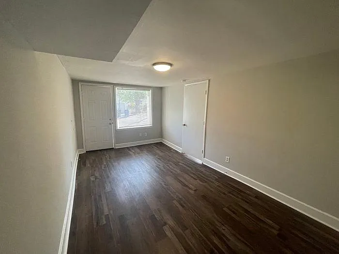 2742 Kennedy St — Photo 2