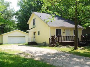 1056 Park Dr, East tawas, MI 48730