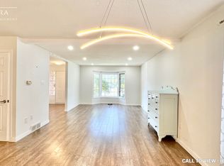 366 Bushview Cres, Waterloo, ON N2V2A5