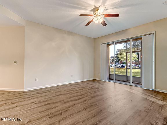 4th image of 785 OAKLEAF PLANTATION Parkway #1514