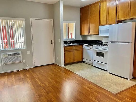 2nd image of 5650 York Blvd APT 211