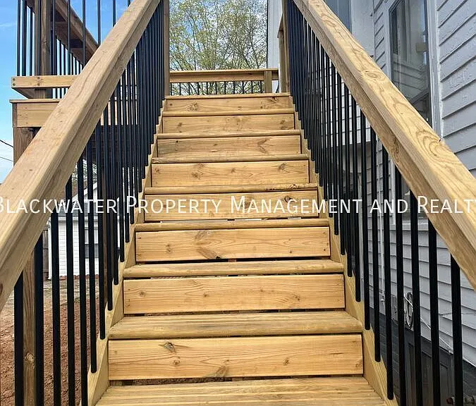 509 Euclid Ave #B — Photo 2