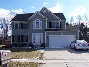 1st image of 1400 Evergreen Dr