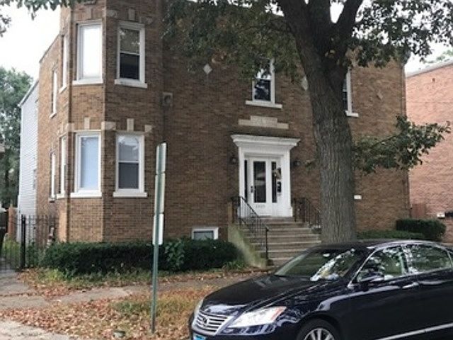 1st image of 2835 Auxplaines Ave #1N