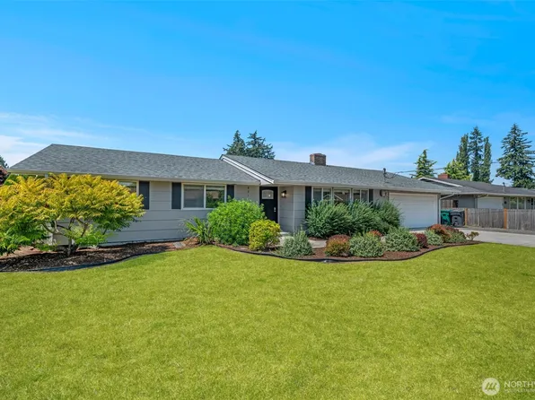 9214 46th Drive NE, Marysville, WA 98270