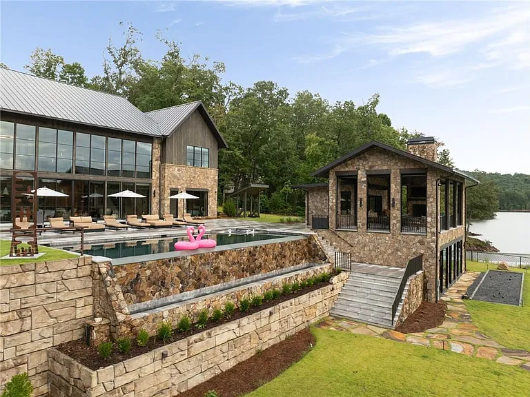 725 Rocky Point Dr — Photo 154