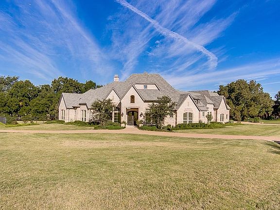 4th image of 651 Oakmont Ct