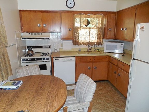 5th image of 1224 Arthur Ave